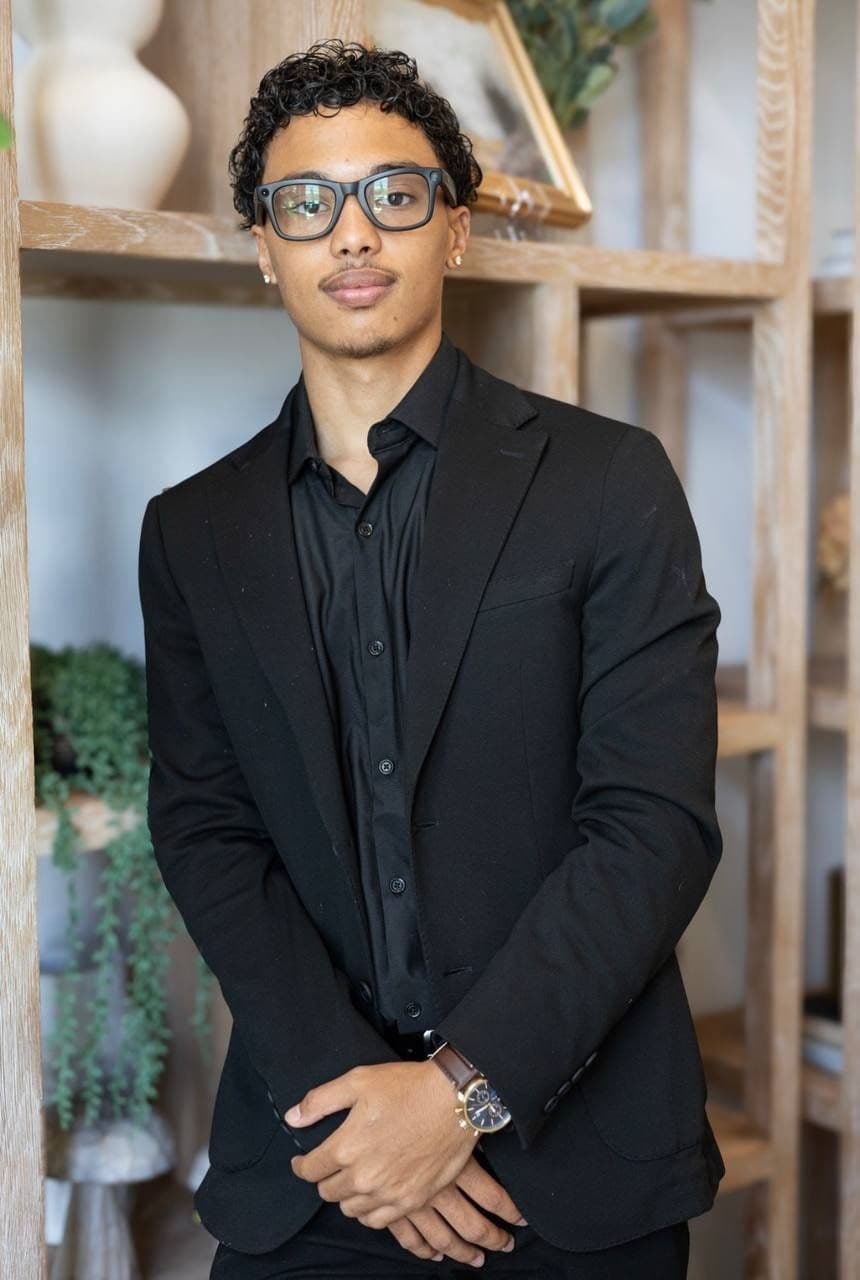 Trey Robinson